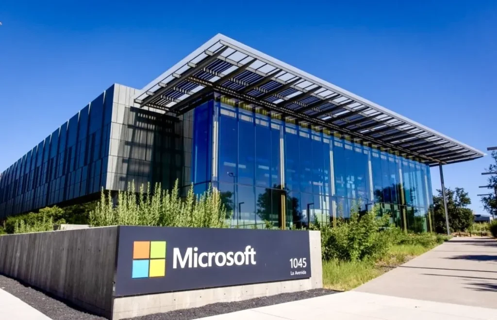 microsoft-siapkan-lebih-rp800-triliun-untuk-andalkan-listrik-100-persen-dari-energi-terbarukan