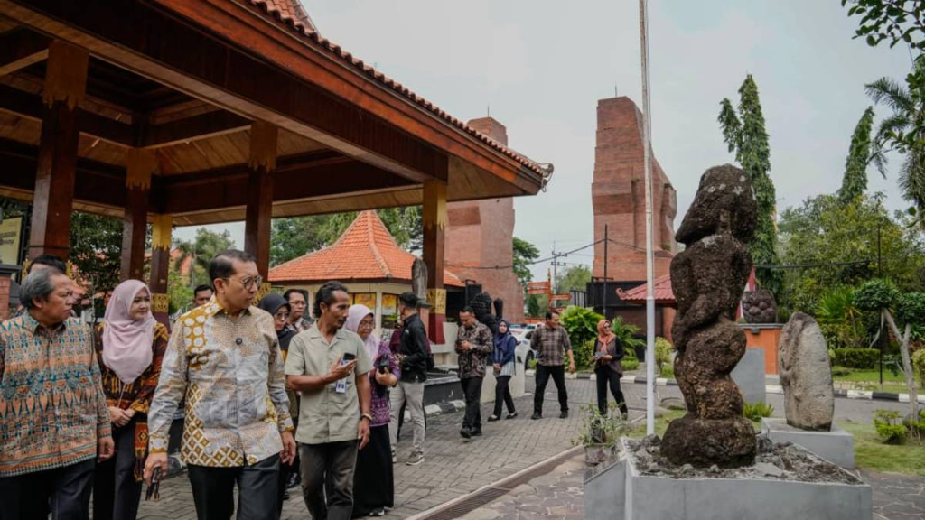 targetkan-jadi-pusat-edukasi,-menteri-kebudayaan-siapkan-strategi-baru-untuk-museum-mpu-tantular