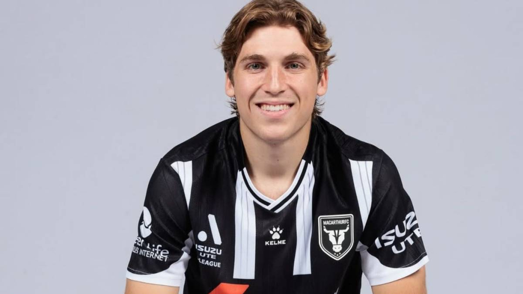 pesepak-bola-keturunan-indonesia-tak-hanya-di-eropa,-ada-pula-luke-vickery-di-liga-australia!