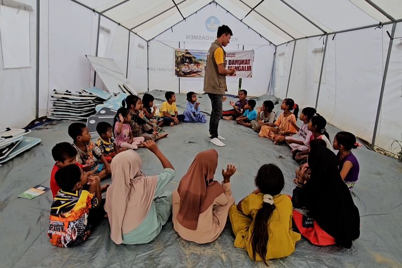 anak-anak-penyintas-bencana-di-sahraja-ngabuburit-dalam-tenda-darurat