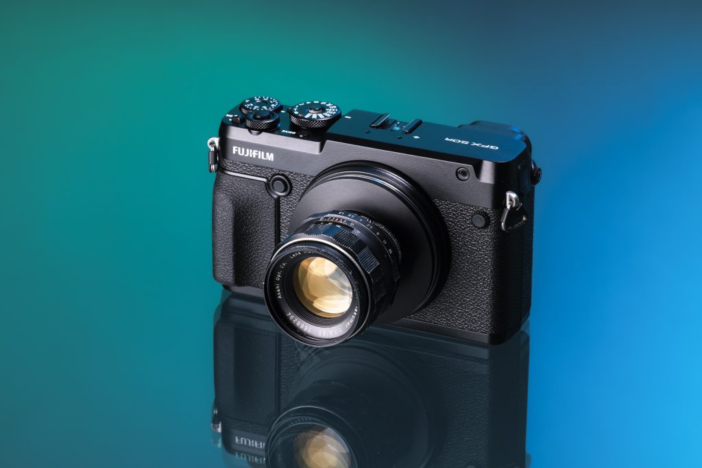 fujifilm-gfx-50r:-spesifikasi-dan-pesonanya