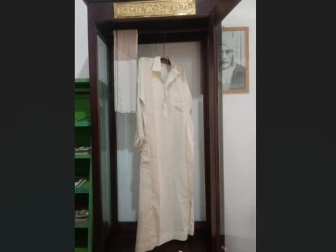 gamis-dan-sorban-kh-achmad-ma’shoem-cerminkan-kesederhanaan-ulama-lasem