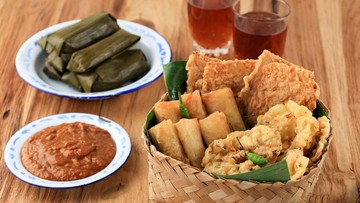 11-rekomendasi-tempat-berburu-takjil-terlengkap-di-jakarta,-murah-dan-legendaris