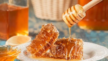 5-rekomendasi-madu-untuk-sahur,-supaya-kuat-puasa-dan-tetap-sehat