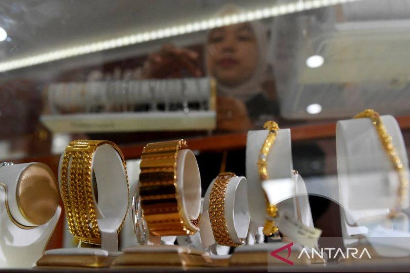 emas-ubs-rp3,083-juta/gr-dan-galeri24-rp3,065-juta/gr-jumat-pagi-ini