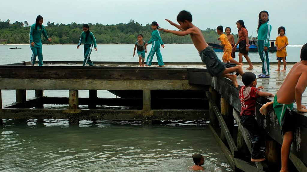 anjong-tapah,-permainan-tradisional-dari-kalimantan-barat-yang-identik-dengan-daerah-pesisir