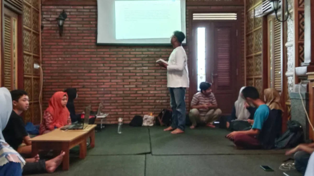 omah-dongeng-marwah,-sekolah-alternatif-di-kudus-yang-sulap-dongeng-jadi-metode-belajar
