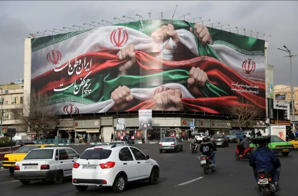 dampak-serangan-ke-iran-masih-teka-teki,-harga-minyak-bersiap-bergerak-liar-pekan-ini