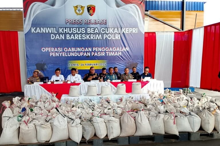 bea-cukai-gagalkan-penyelundupan-lobster-dan-pasir-timah-dari-kepri
