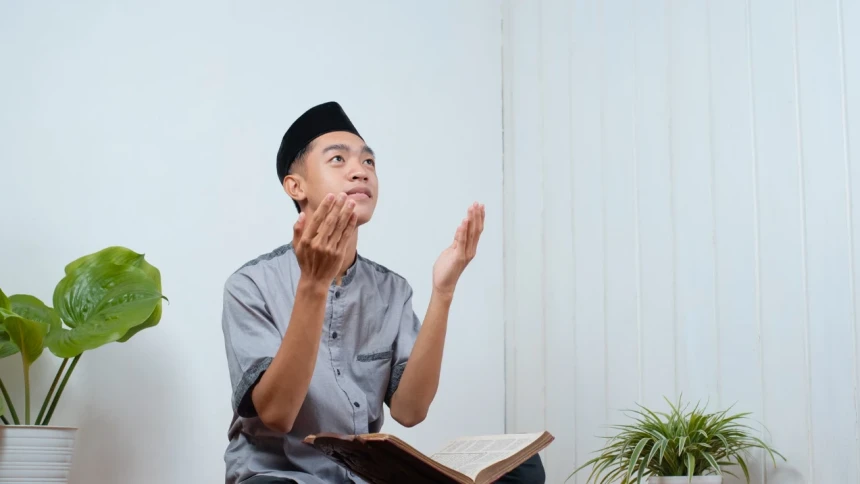 khubah-jumat:-separuh-ramadhan-telah-berlalu,-saatnya-muhasabah-diri