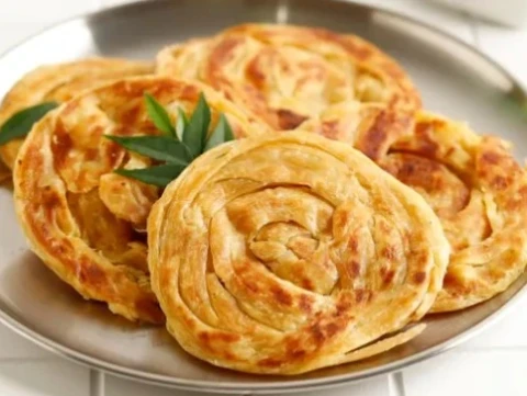 jejak-perjumpaan-budaya-dalam-roti-cane,-sajian-khas-ramadhan-di-aceh