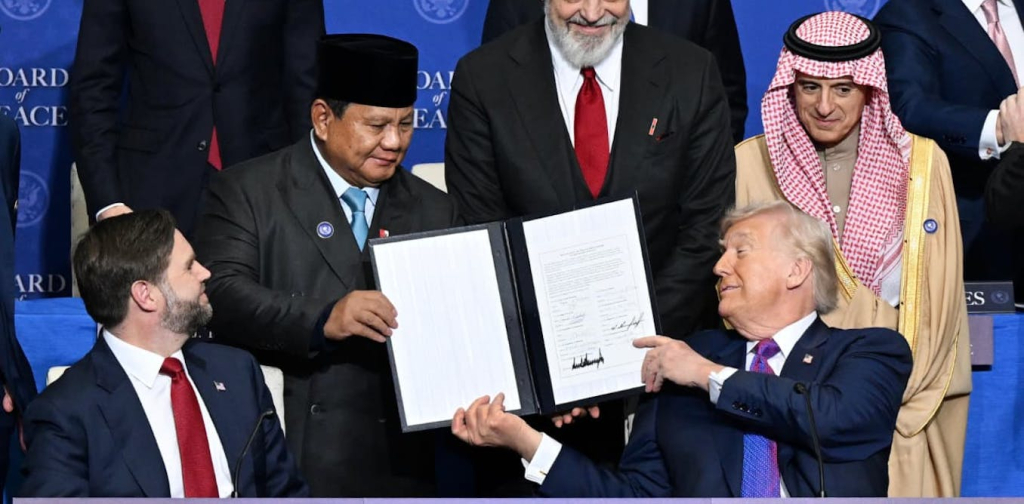 diplomasi-mendadak-prabowo-jadi-mediator-as-–-iran:-langkah-berani-atau-cari-panggung?