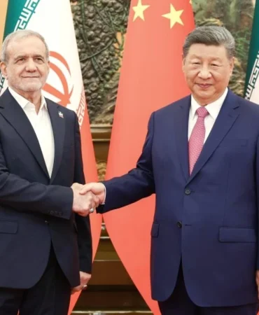 china-turun-tangan-lobi-iran-agar-buka-selat-hormuz