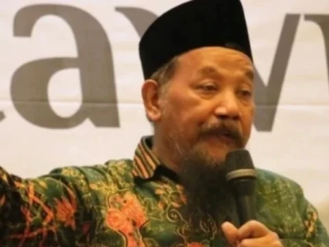 kngh.-agus-sunyoto:-pendekar-sejarah-yang-membumi