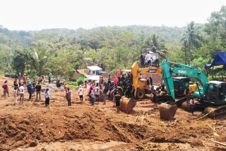 ketika-hasil-kebun-sampai-madu-wadas-tak-seperti-dulu