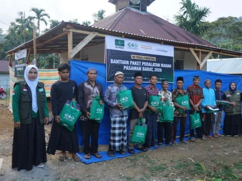 nu-care-lazisnu-salurkan-bantuan-untuk-korban-banjir-dan-longsor-di-pasaman-barat