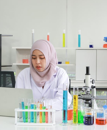 nasib-perempuan-peneliti-di-indonesia:-mesti-berjuang-ekstra-untuk-raih-legitimasi-publik