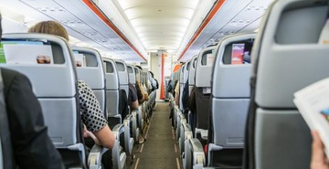 6-ciri-kepribadian-orang-yang-selalu-memilih-kursi-dekat-lorong-saat-mudik-atau-bepergian