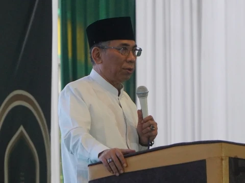 gus-yahya:-gerakan-agus-ikhtiar-bantu-kebutuhan-dasar-santri-di-pesantren