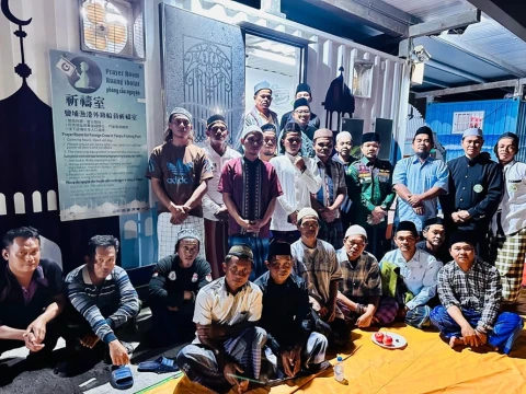 dari-pelabuhan-spiritual-peti-kemas-hingga-stasiun-pengajian