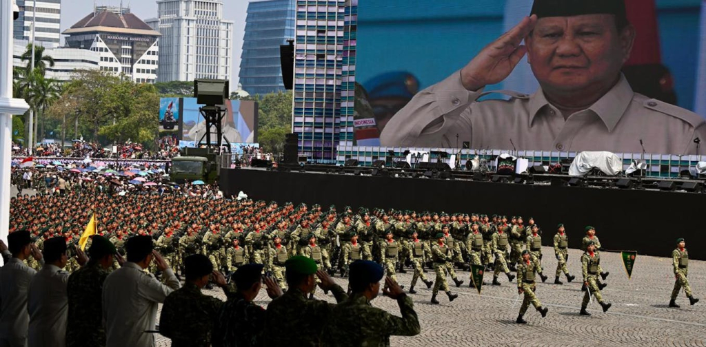 semakin-militeristik:-prabowo-terus-tambah-komando-teritorial,-hak-warga-terancam