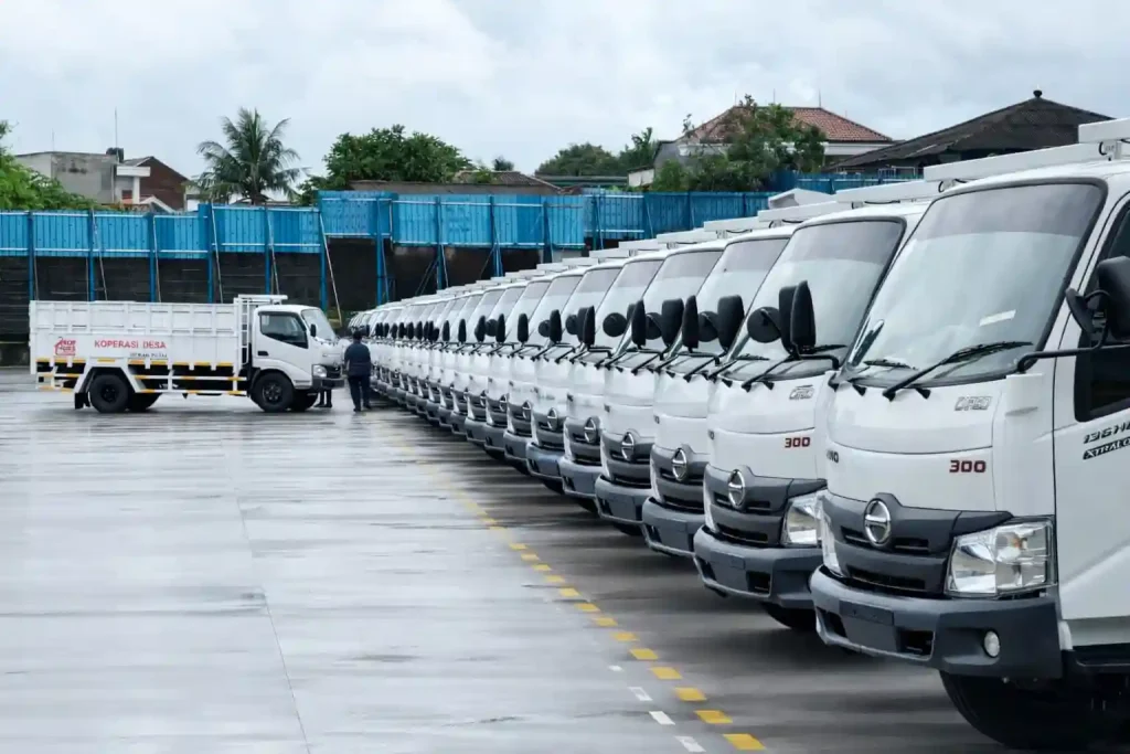 hino-dukung-kopdes-merah-putih-dengan-10-ribu-truk