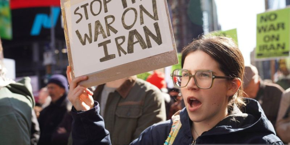 ribuan-warga-spanyol-demo,-tuntut-konflik-timur-tengah-dihentikan