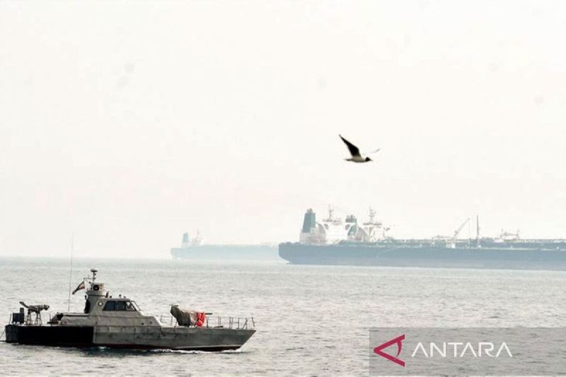 as-akan-umumkan-koalisi-kawal-kapal-lintasi-selat-hormuz