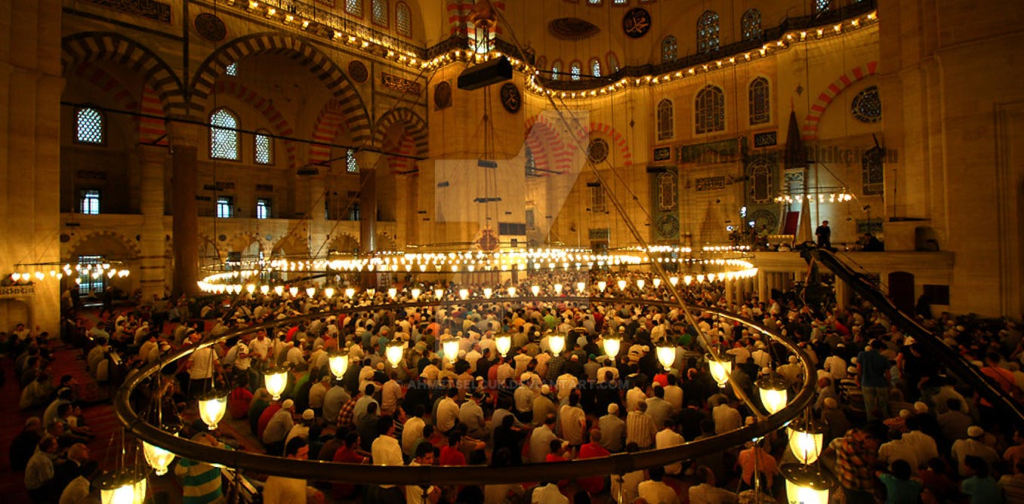 mengapa-muslim-tak-selalu-merayakan-idulfitri-di-hari-yang-sama-meski-tinggal-di-satu-negara?