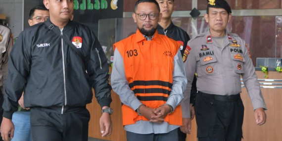 kpk-tahan-gus-alex-untuk-20-hari-pertama-atau-hingga-5-april-2026