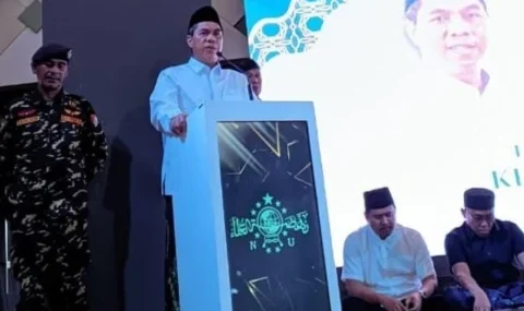 kh-zulfa-mustofa:-niatkan-belajar-untuk-kemaslahatan-umat