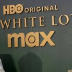 “the-white-lotus”-musim-4-menambahkan-max-greenfield,-kumail-nanjiani,-chloe-bennet,-dan-lainnya