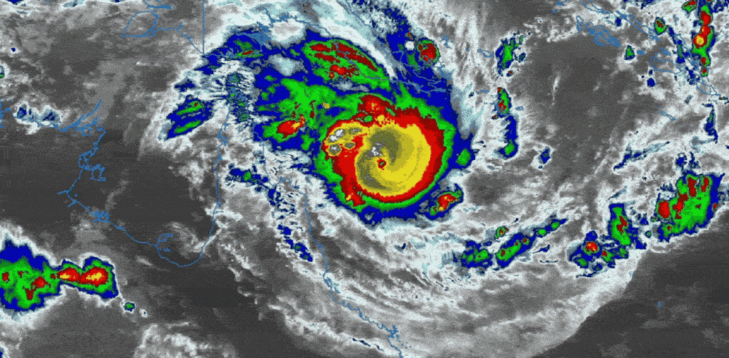 cyclone-narelle:-‘compact’,-dangerous-and-unusually-predictable