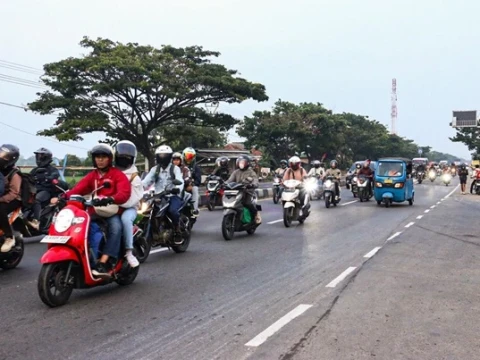 pemudik-lebaran-terus-menyusut,-tekanan-ekonomi-bikin-jutaan-perantau-tidak-bisa-pulang-kampung