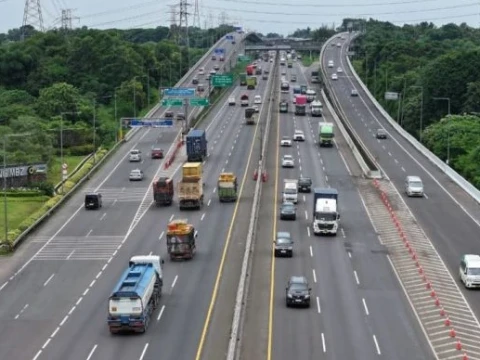 one-way-nasional-dihentikan,-arus-mudik-tol-kembali-normal