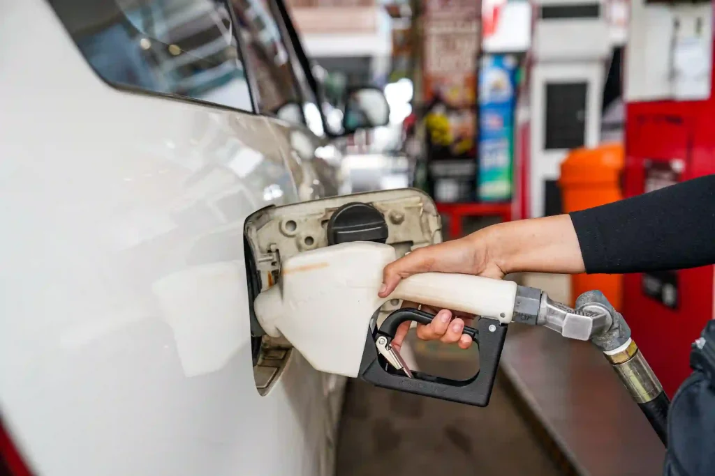 pertamina-siaga-di-jalur-pantura-untuk-pastikan-pasokan-bbm-dan-dorong-umkm-selama-masa-mudik