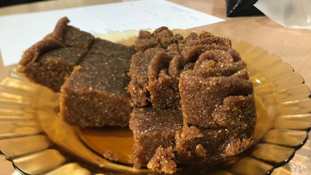 halua-breuh,-kudapan-tradisional-khas-aceh-yang-kaya-akan-nilai-sejarah