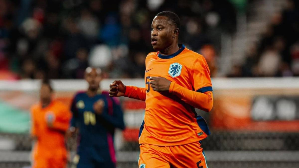 neraysho-kasanwirjo,-wong-jowo-yang-jadi-pemain-bola-di-klub-beken-liga-belanda