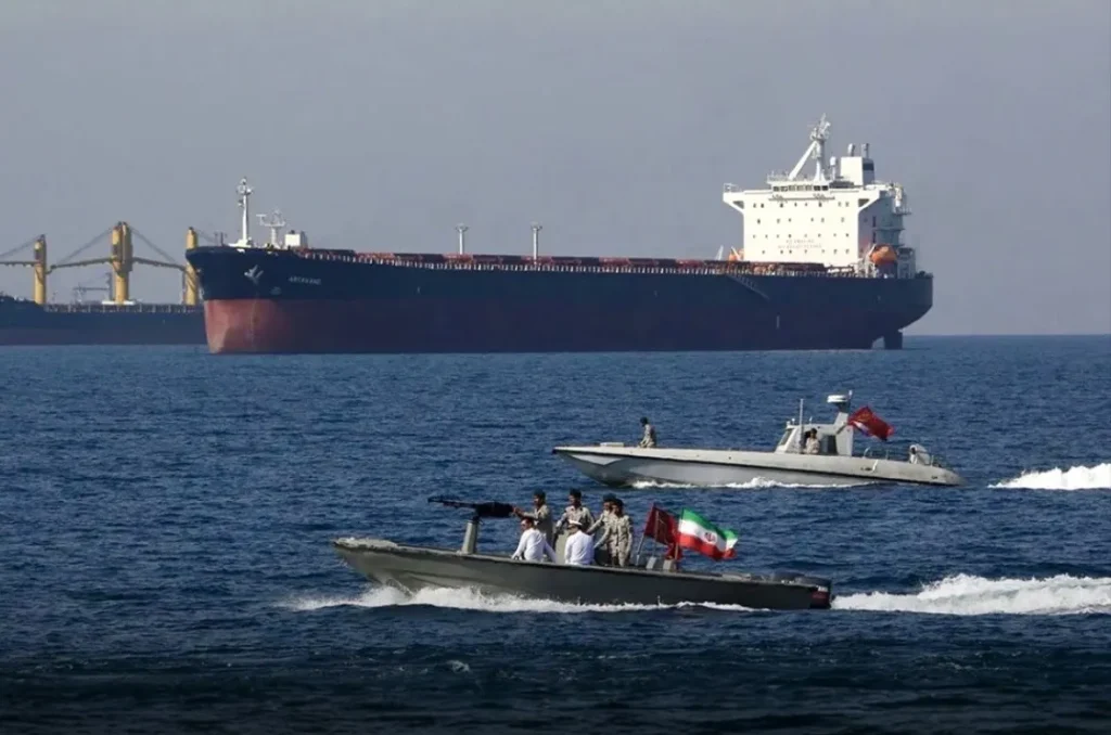 gagal-di-laut-merah,-barat-kini-hadapi-tantangan-lebih-berat-di-hormuz
