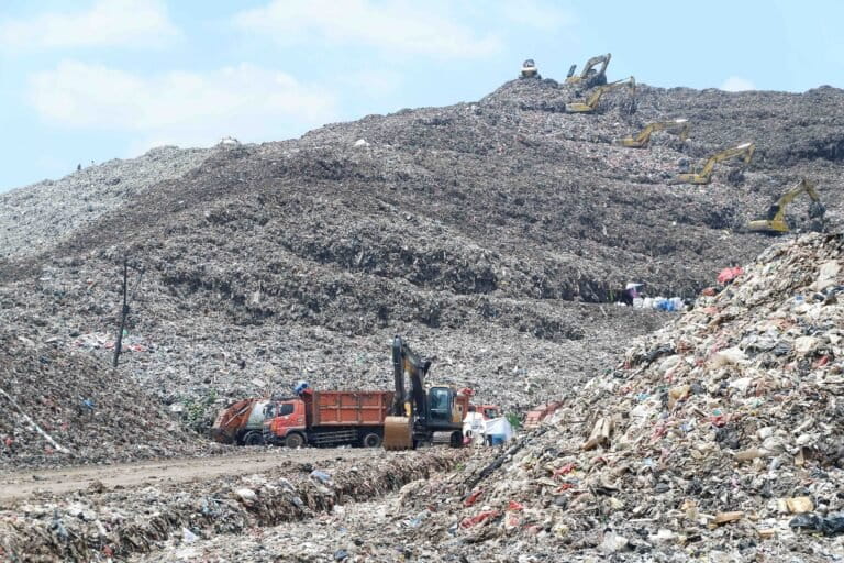 petaka-sampah-longsor-di-bantargebang