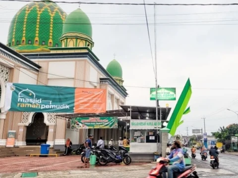 masjid-ramah-pemudik:-tempat-singgah-yang-menguatkan-perjalanan