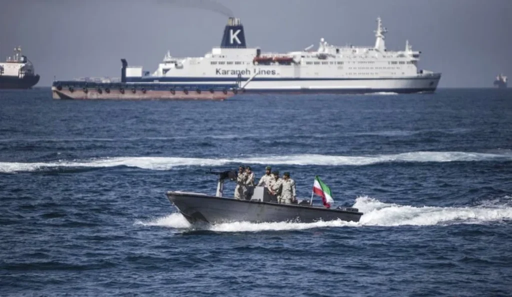iran-terapkan-pos-tol-di-hormuz,-kapal-yang-lewat-bakal-dipalak