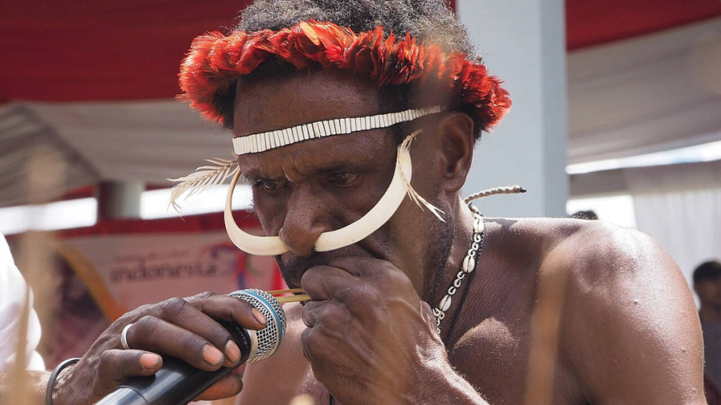 legenda-manggabras-dan-aruken,-cerita-rakyat-dari-biak-numfor-papua