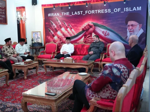 kunjungi-dubes-iran,-ketum-pbnu-sampaikan-solidaritas-dan-dukungan-moral