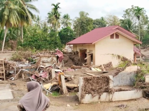 banyak-korban-banjir-bireuen-masuk-tmk,-warga-desak-pendataan-ulang