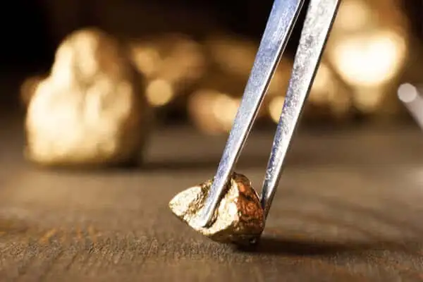 pendapatan-dan-laba-bersih-archi-indonesia-(arci)-melonjak-sepanjang-2025