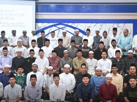 abu-mudi-ingatkan-pentingnya-tata-kelola-dayah-yang-modern-tanpa-tinggalkan-tradisi