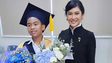 cerita-5-artis-indonesia-membesarkan-anak-autisme,-dian-sastrowardoyo-hingga-cindy-fatikasari