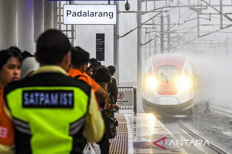 kcic-pastikan-operasional-whoosh-aman-di-tengah-cuaca-ekstrim