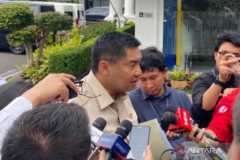 presiden-prabowo-ratas-bahas-pembangunan-hunian-di-bantaran-rel